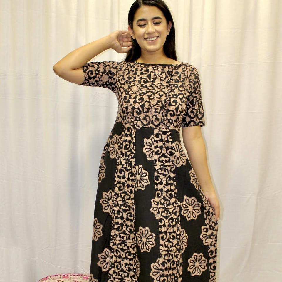 Women Batik Printed Boat Neck Maxi Dress