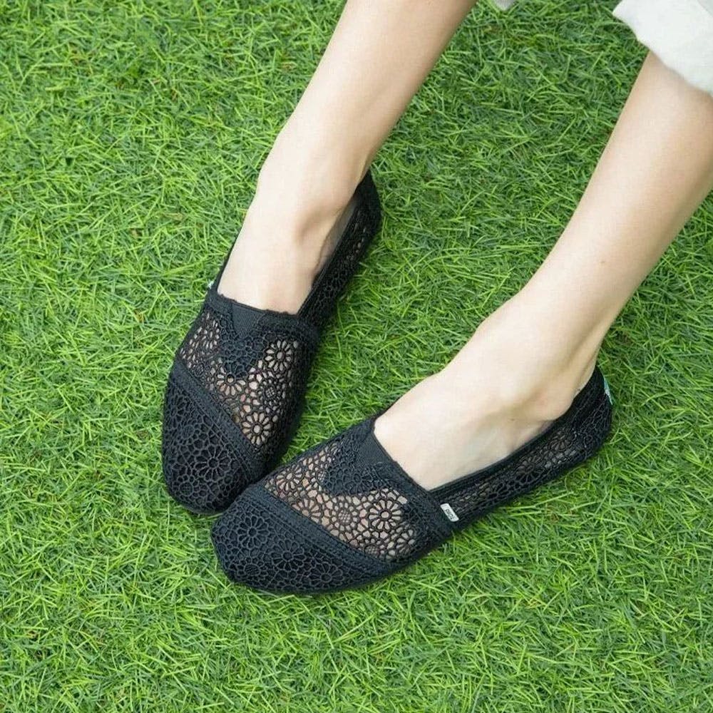 toms outerknown flip flops