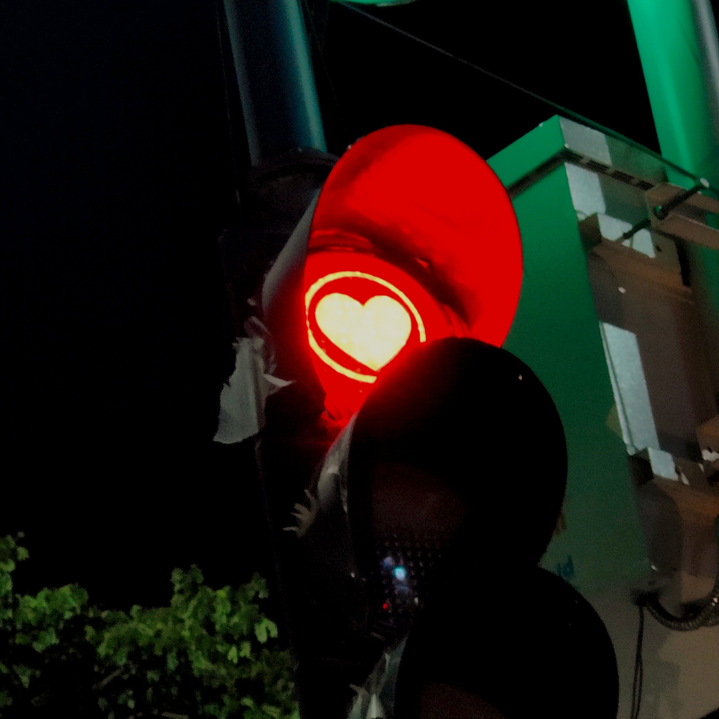 Heart-shaped Traffic Lights In Bangalore | LBB