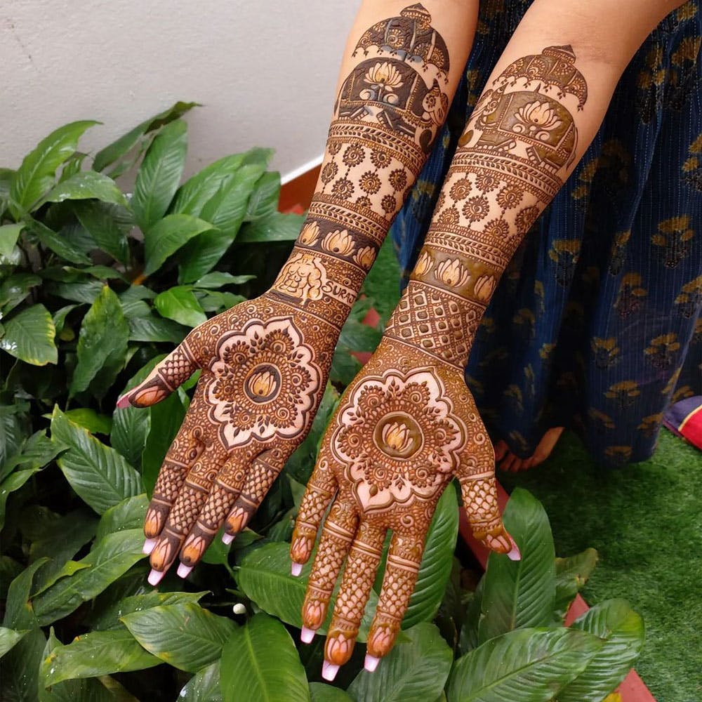 Pushpa Mehndi Arts - Price & Reviews | Mehndi Artist in Bangalore