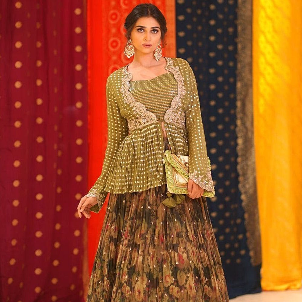 Aishwarya Design Studio Blog : Fashion Blog | Designer Ethnic wear blog |  Sarees Blog | Lehenga Choli Blog | Anarkali Salwar Suit Blog