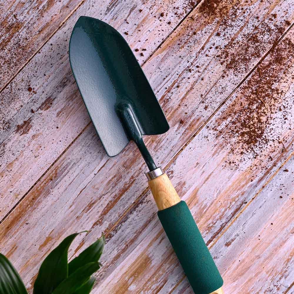 Trowel with Wooden Handle and Cushion Grip