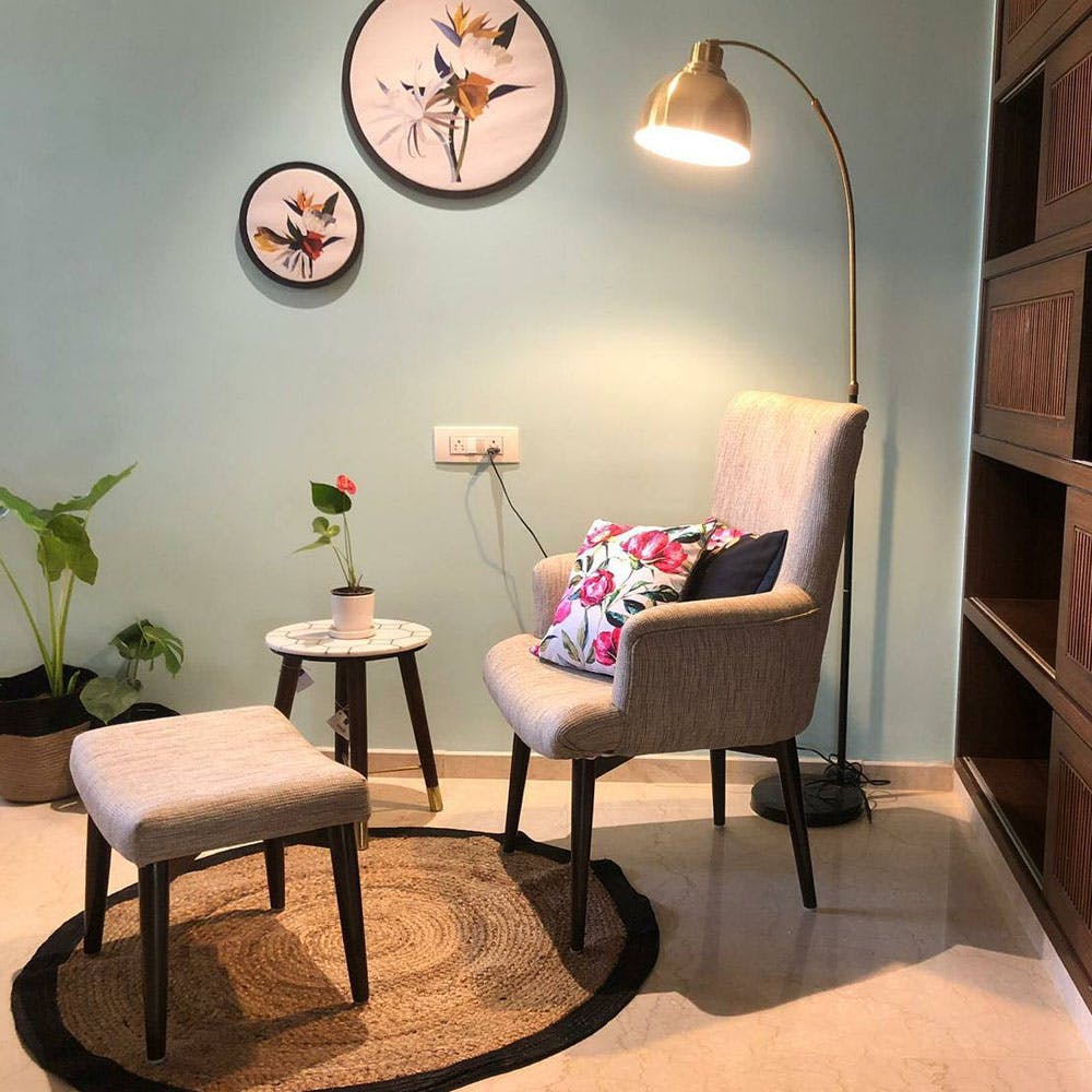 Furniture,Plant,Chair,Interior design,Lighting,Wood,Lamp,Floor,Flooring,Wall