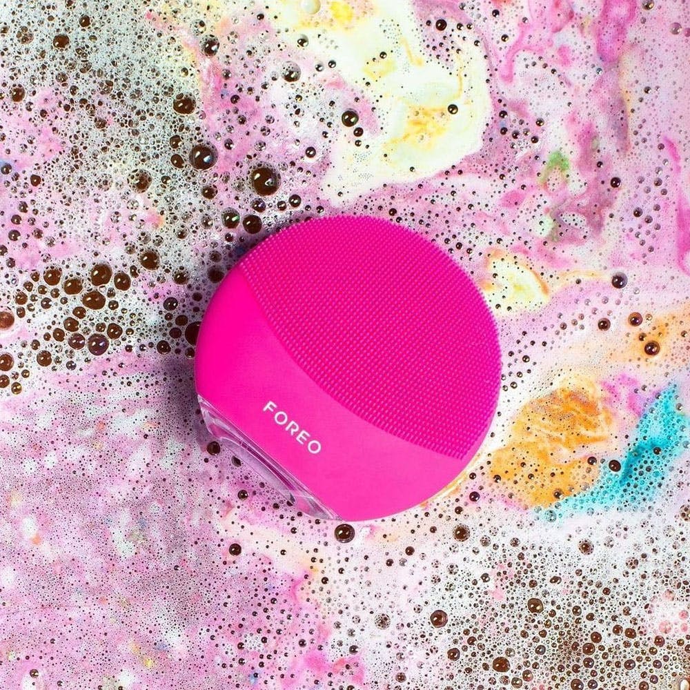 Foreo Luna Mini 3 Facial Cleansing On The Go - Fuchsia