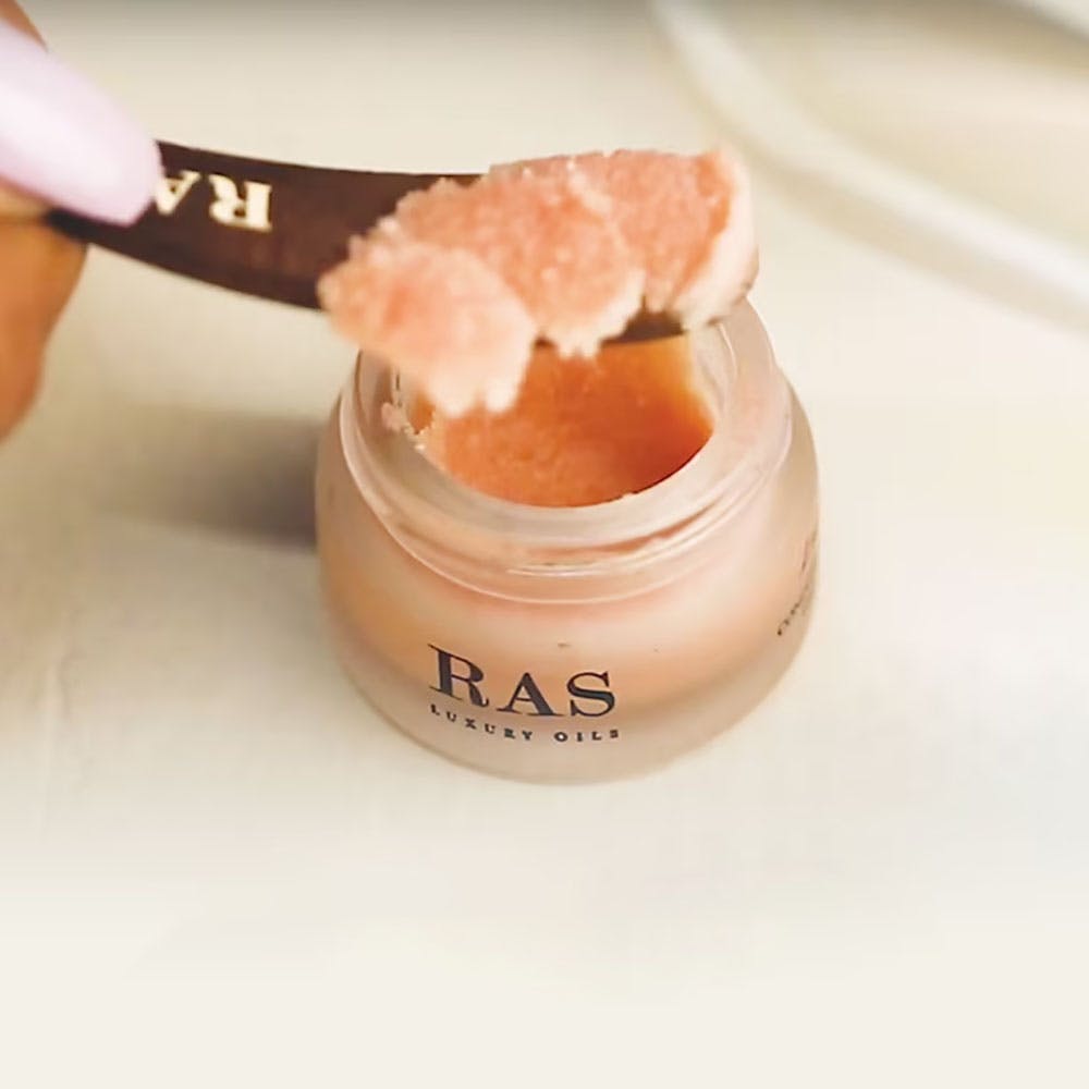 RAS Luxury Oils Lush Lips Conditioning Lip Scrub With Grapefruit & Orange