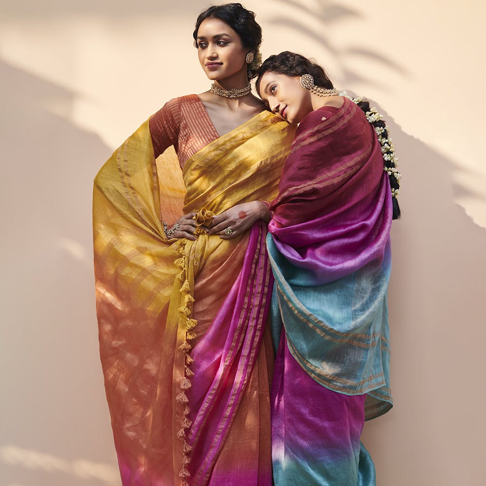 Sari,Silk,Sleeve,Purple,Trunk,Abdomen,Fashion design,Formal wear,Waist,Art
