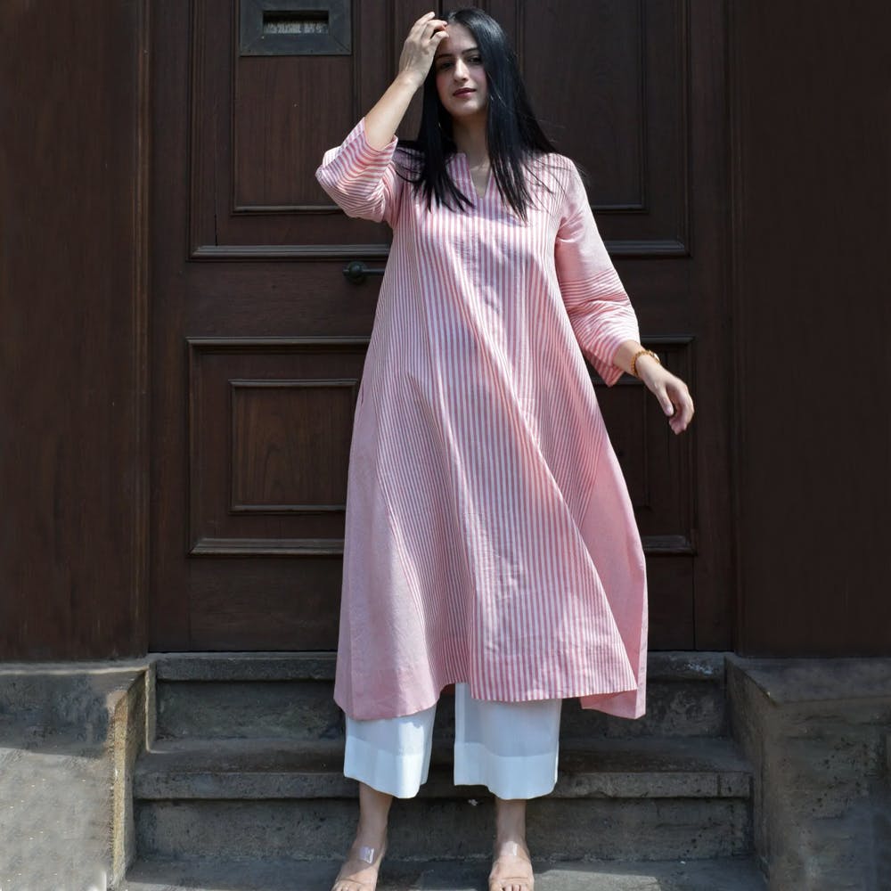 Beautiful Chiffon-Silk Leheriya kurti set. | Kurta designs, Indian designer  outfits, Kurti designs