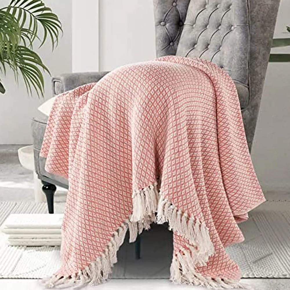 Sashaa World Soft Cotton Bed Throw in Peach-White Color