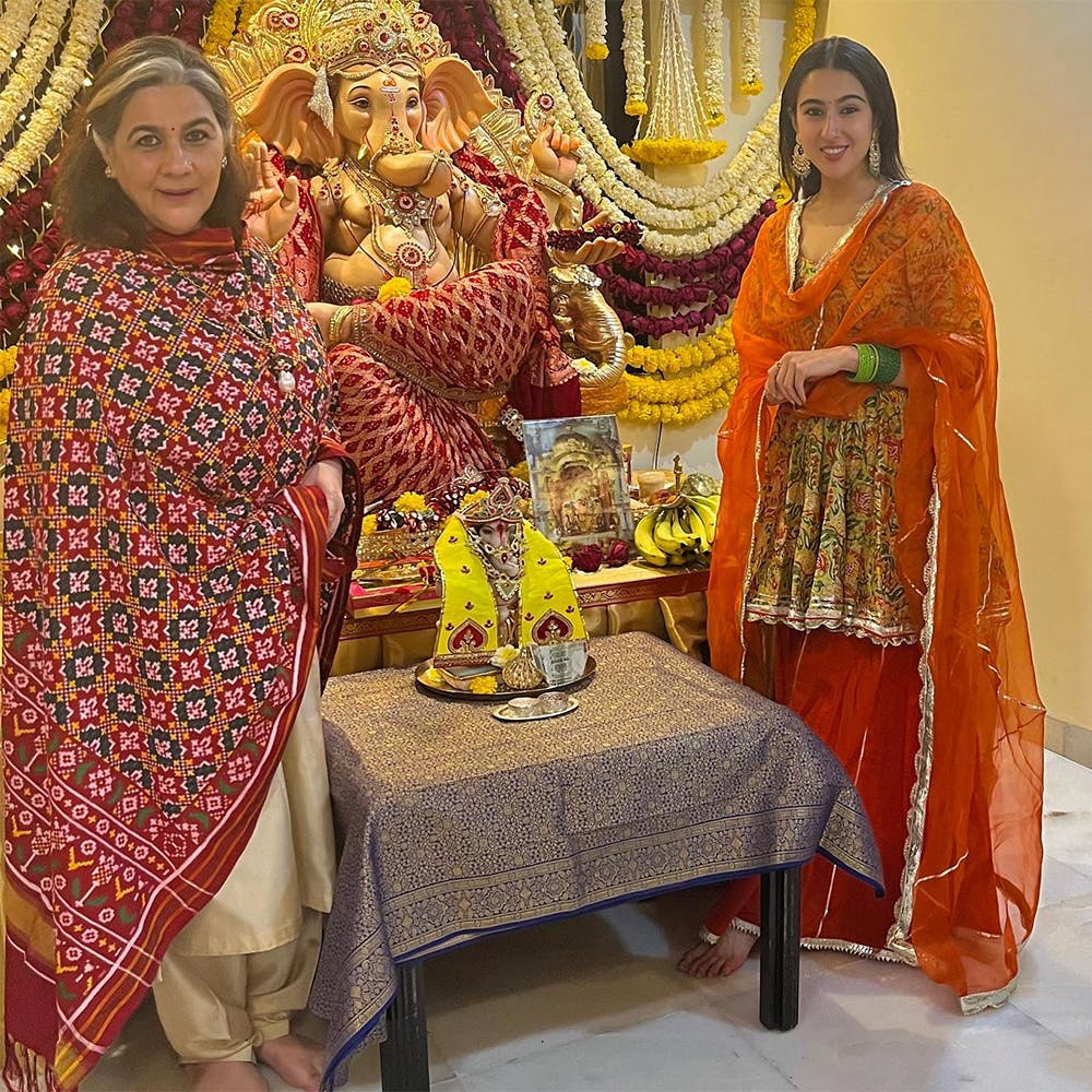 27 Best Trending Ganesh Chaturthi Decoration Ideas for home 2019 | Flower  decoration for ganpati, Ganpati decoration at home, Ganesh chaturthi  decoration