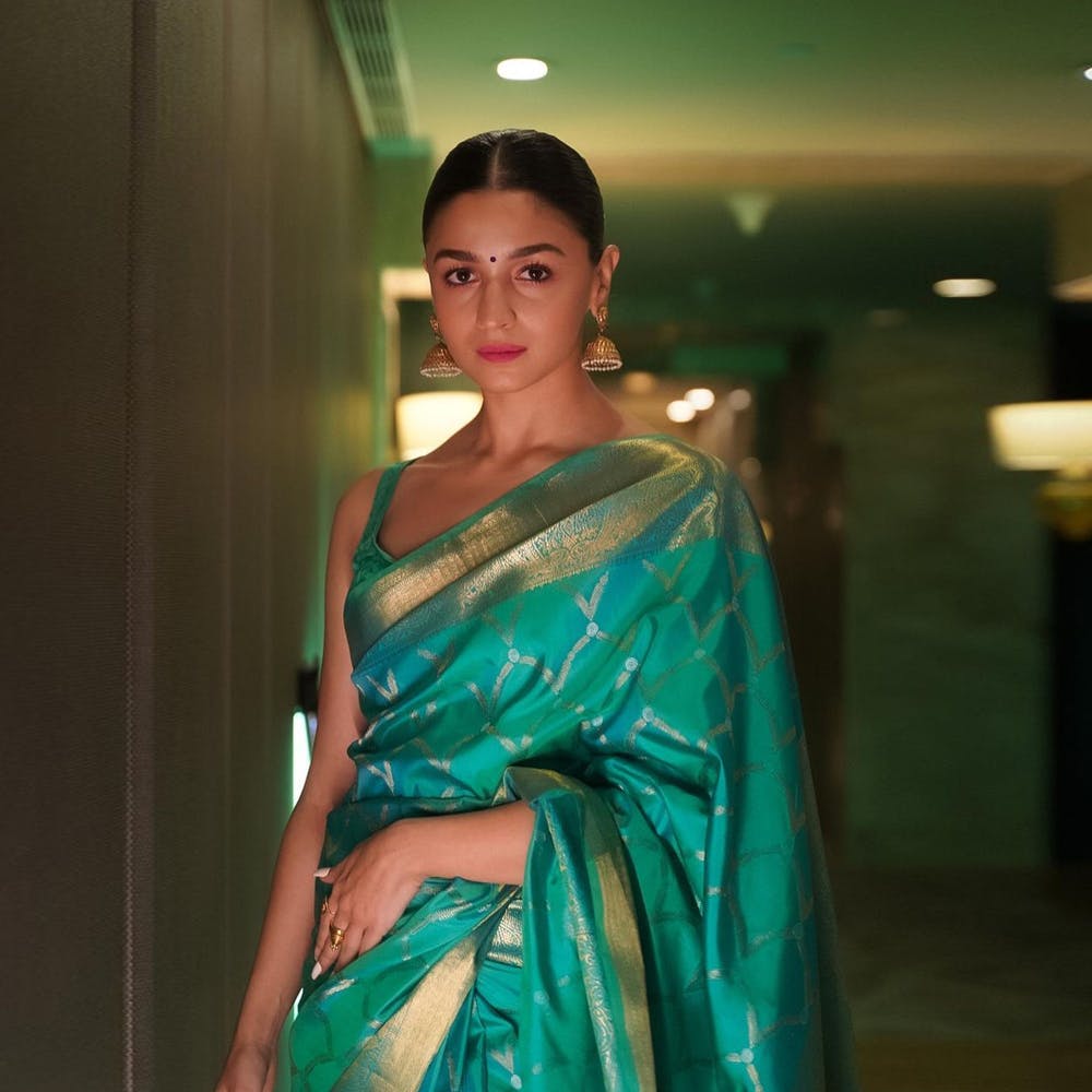 Alia bhatt in saree best sale