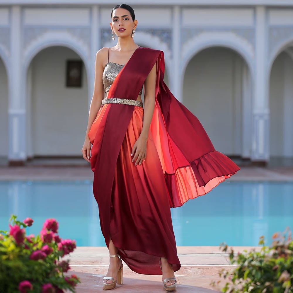 Indian Fusion Wear for a Contemporary & Chic Look | Lashkaraa