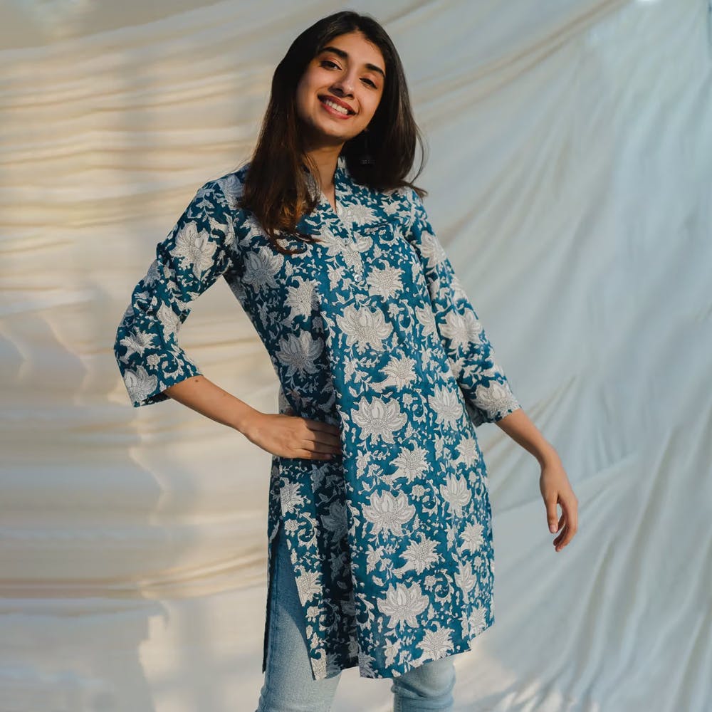 Top 15 Trending Designs of Kurtis to Style with Jeans