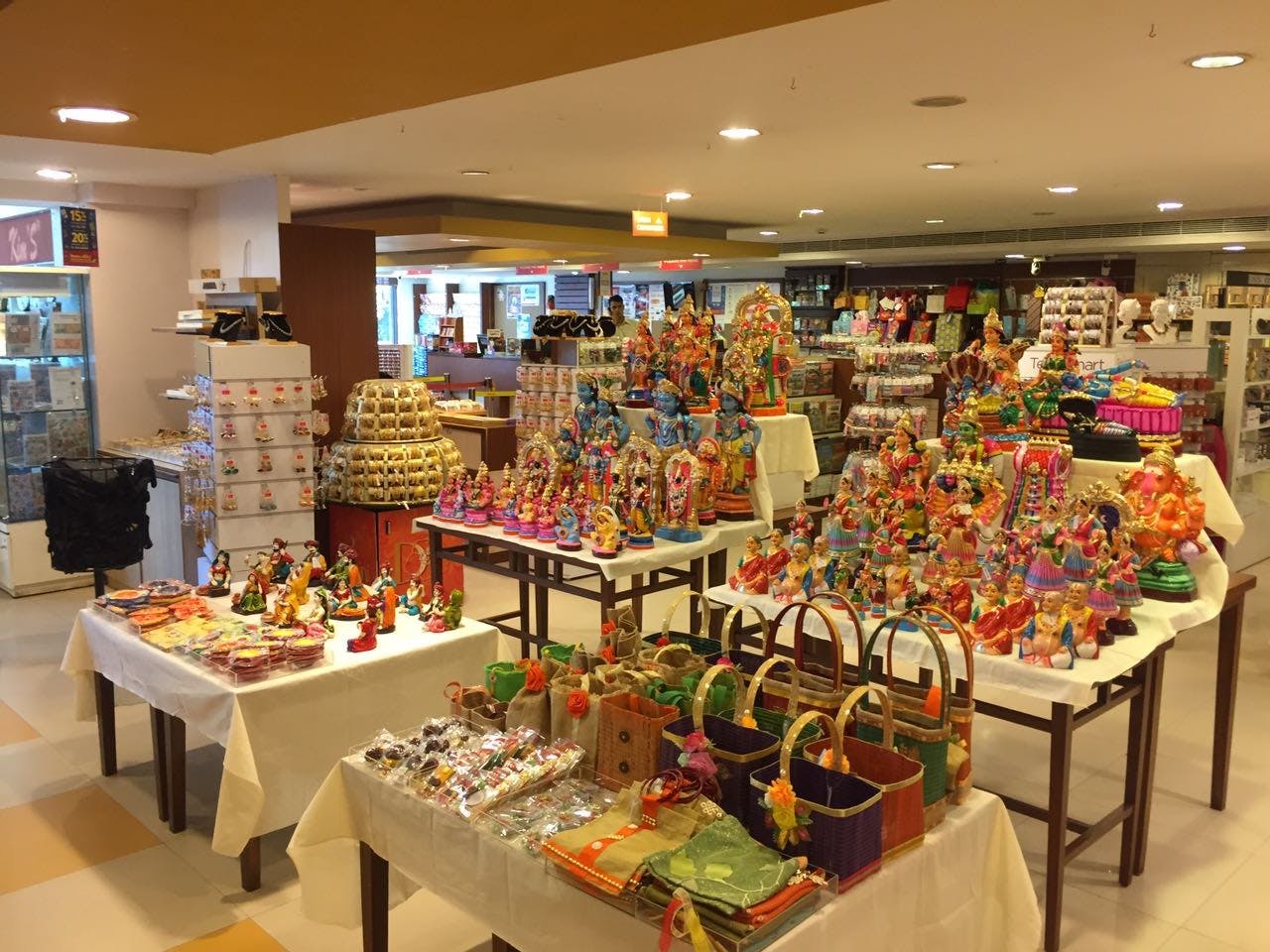 Details more than 106 nipuna gifts chennai tamil nadu kenmei.edu.vn