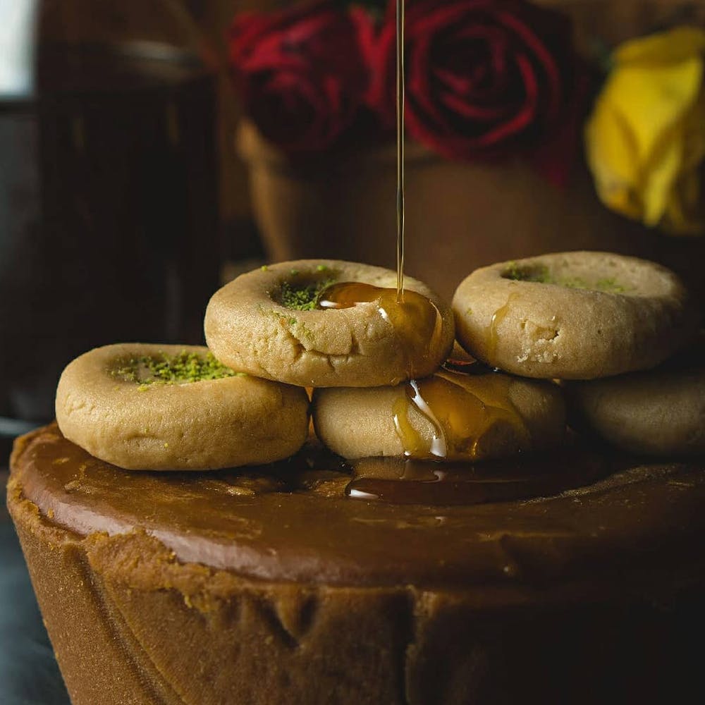 Ingredient,Wood,Cuisine,Dish,Rose,Vegetable,Sweetness,Natural foods,Still life photography,Art