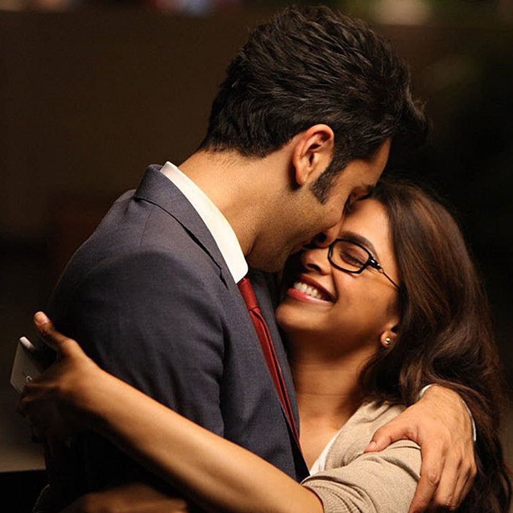 16 Bollywood Romcoms To Stream That Are Cute & Fun