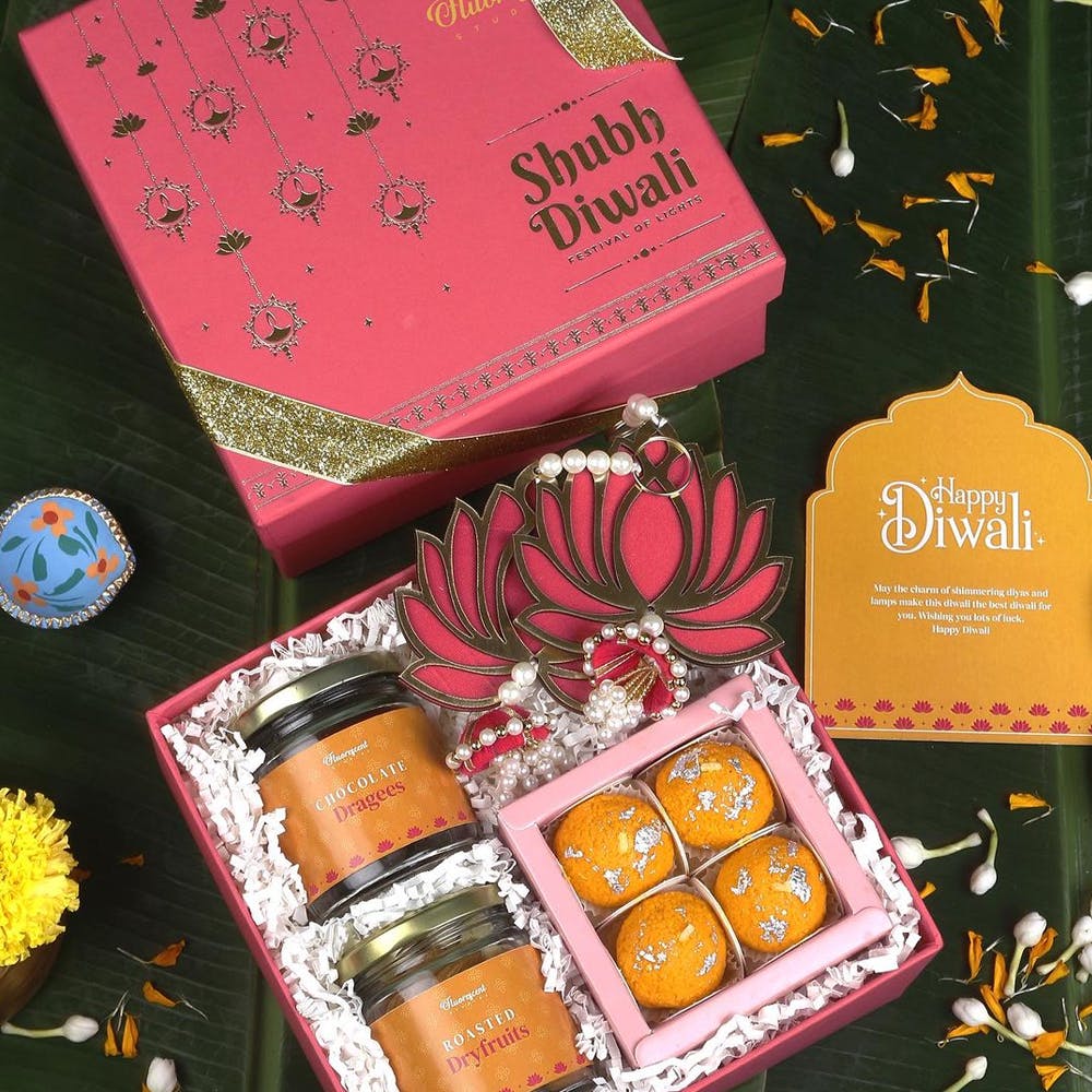 Send Floral Diwali Gift Hampers Online | Diwali Gift Hampers India –  Brownsalt Bakery