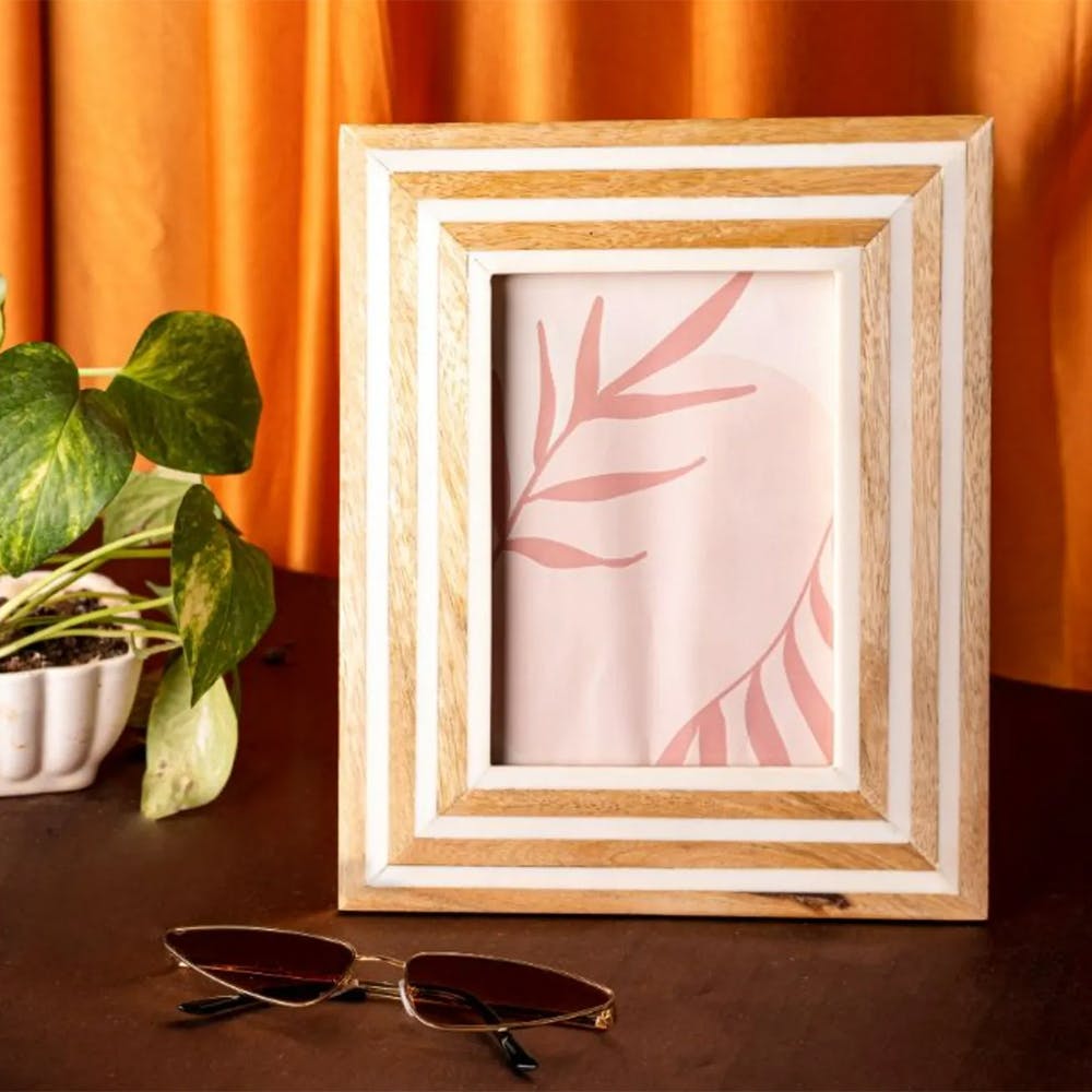 Photo Frame Wood And White Resin