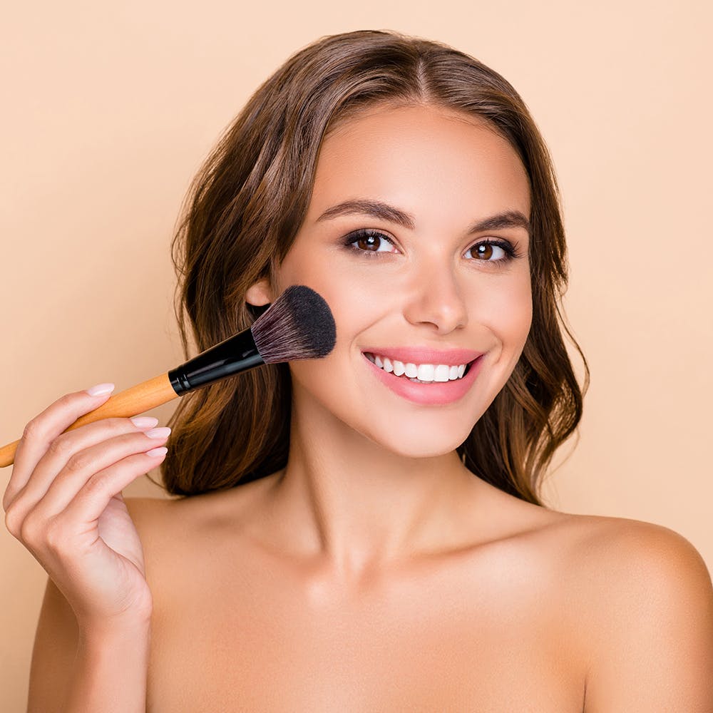 Contouring Makeup: A Step-By-Step Guide For Beginners