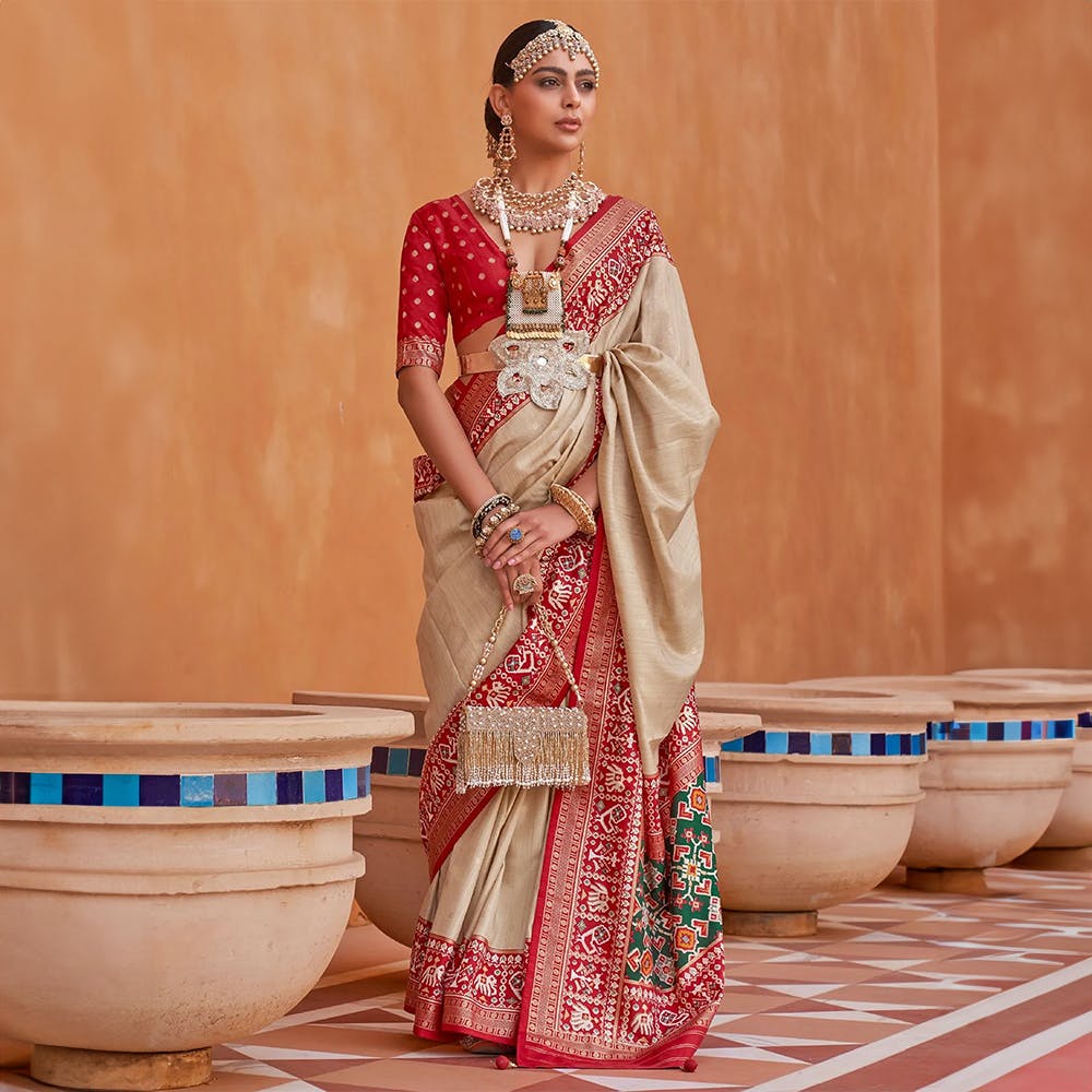 Bengali bridal hotsell saree look