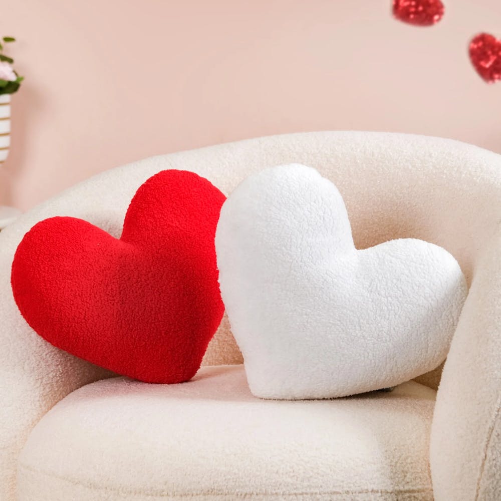 Heart Shape Cushion Set