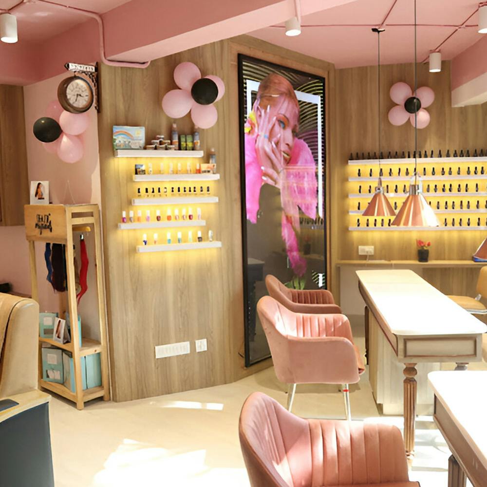 Kat Lotus Nail Bar - Beauty Salon in Medina