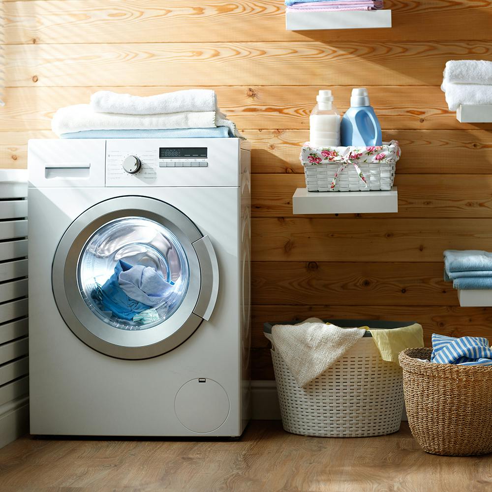 Laundry room,Clothes dryer,Washing machine,Laundry,Home appliance,Storage basket,Gas,Major appliance,Wood,Shipping box