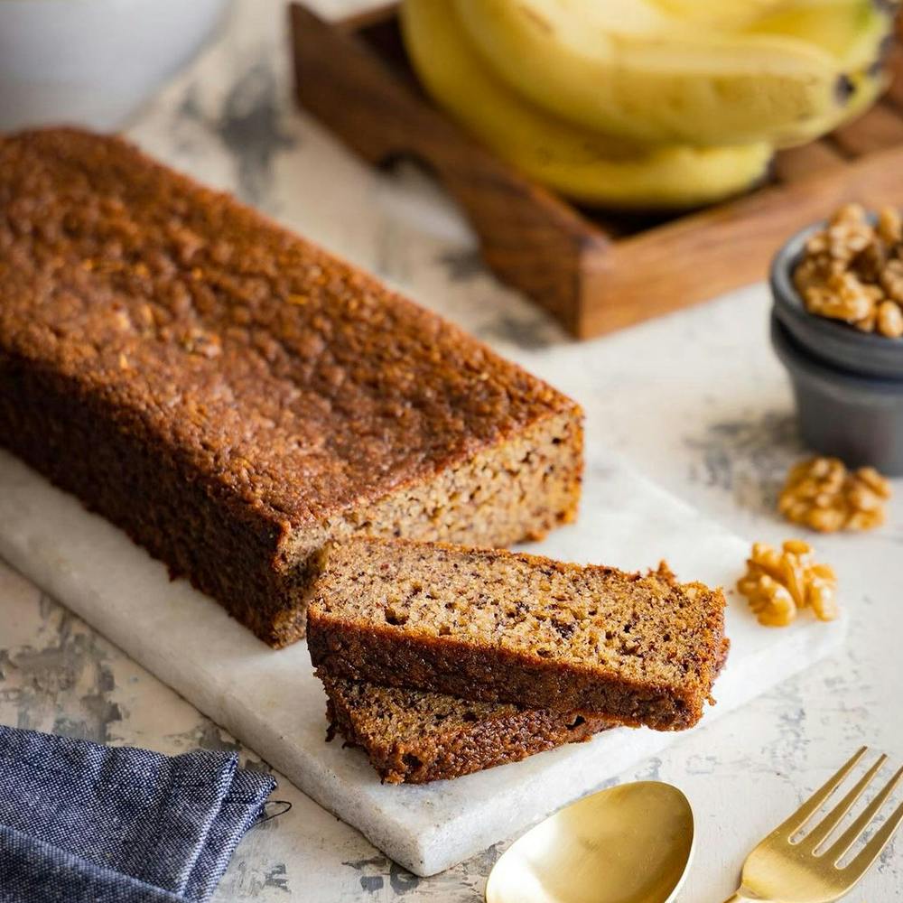 Food,Tableware,Sliced bread,Ingredient,Recipe,Plate,Cuisine,Malt loaf,Loaf,Graham bread