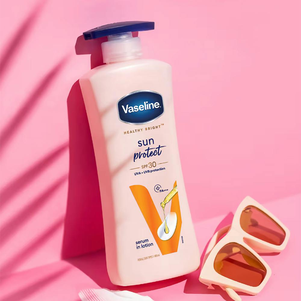 Vaseline Sun + Pollution Protection Healthy Bright SPF 30 Body Lotion