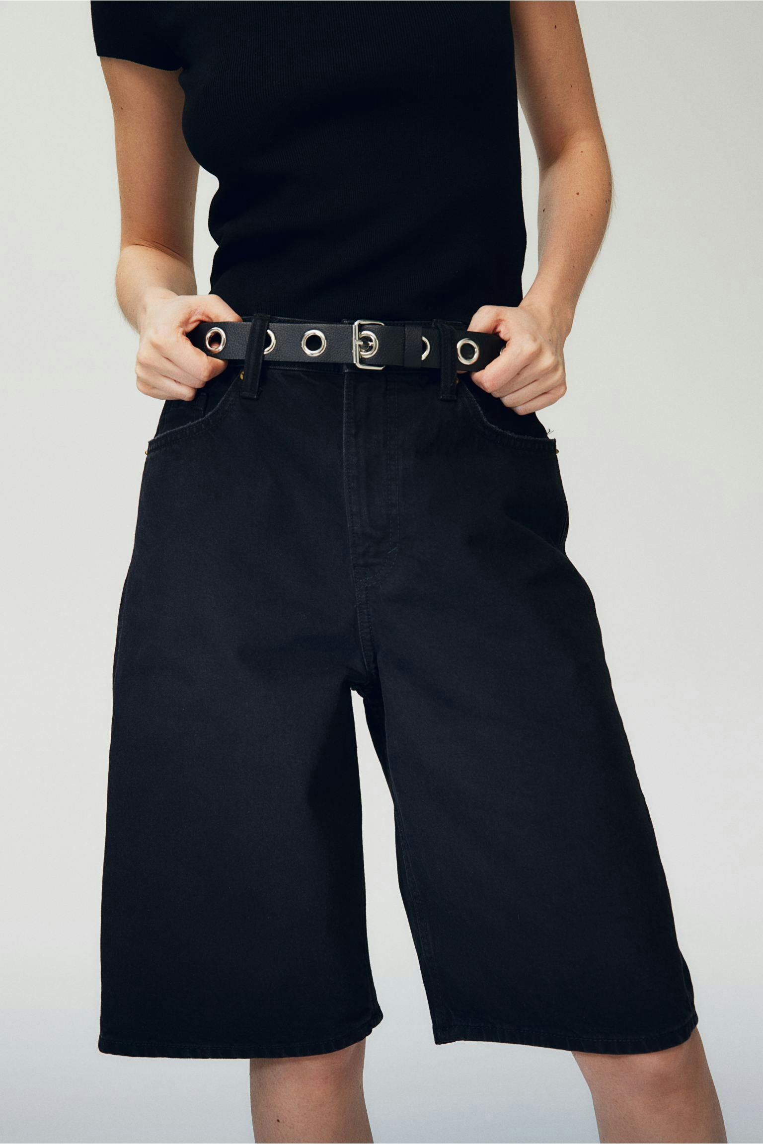 Bermuda Black Shorts