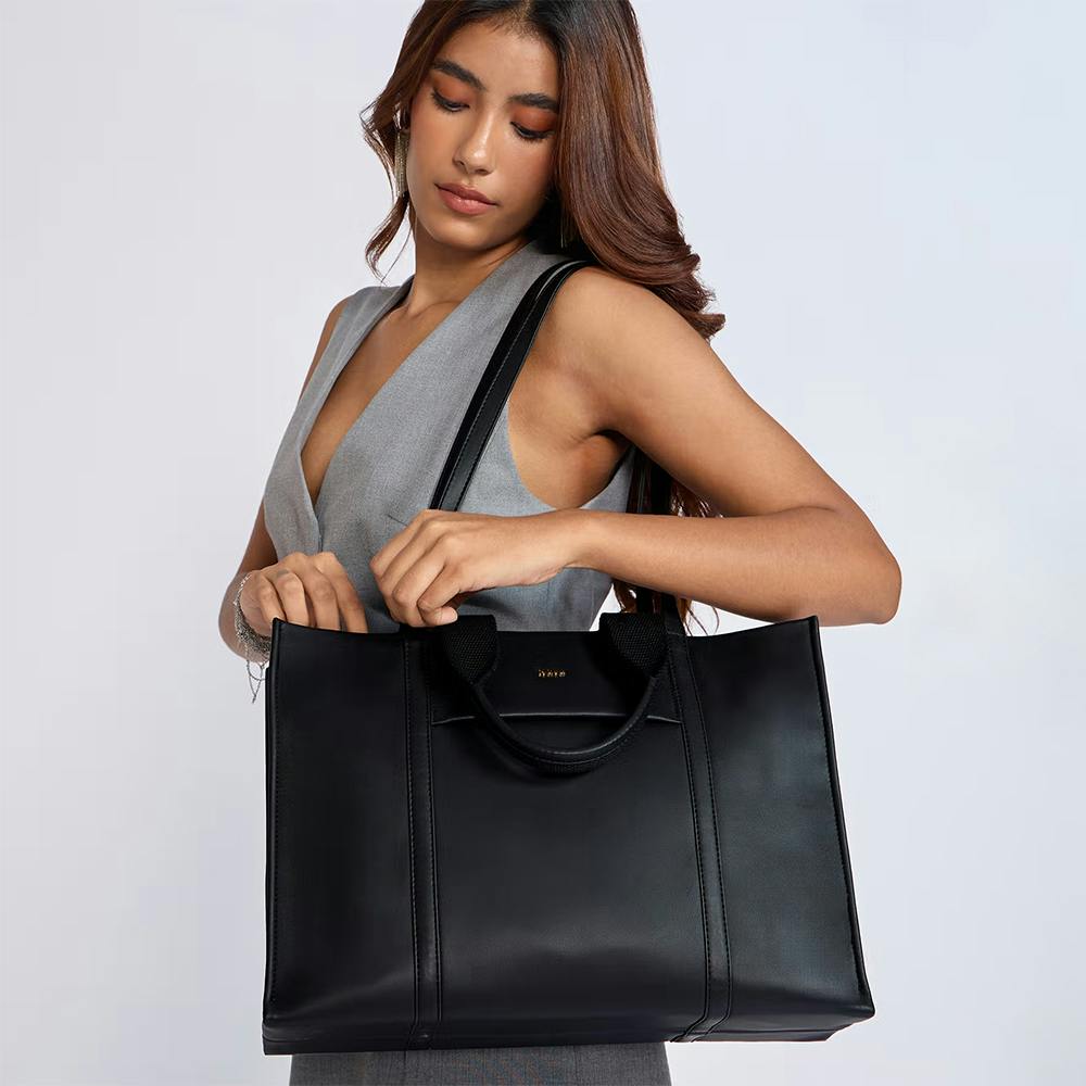 Black Solid Rectangular Double Handle Zipper Tote Bag