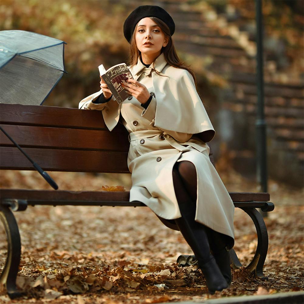 Hat,Eyewear,Thigh,Fawn,Knee,Grass,People in nature,Wood,Waist,Sun hat