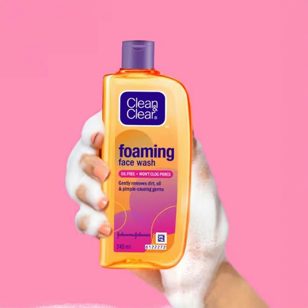 Clean & Clear Foaming Face Wash