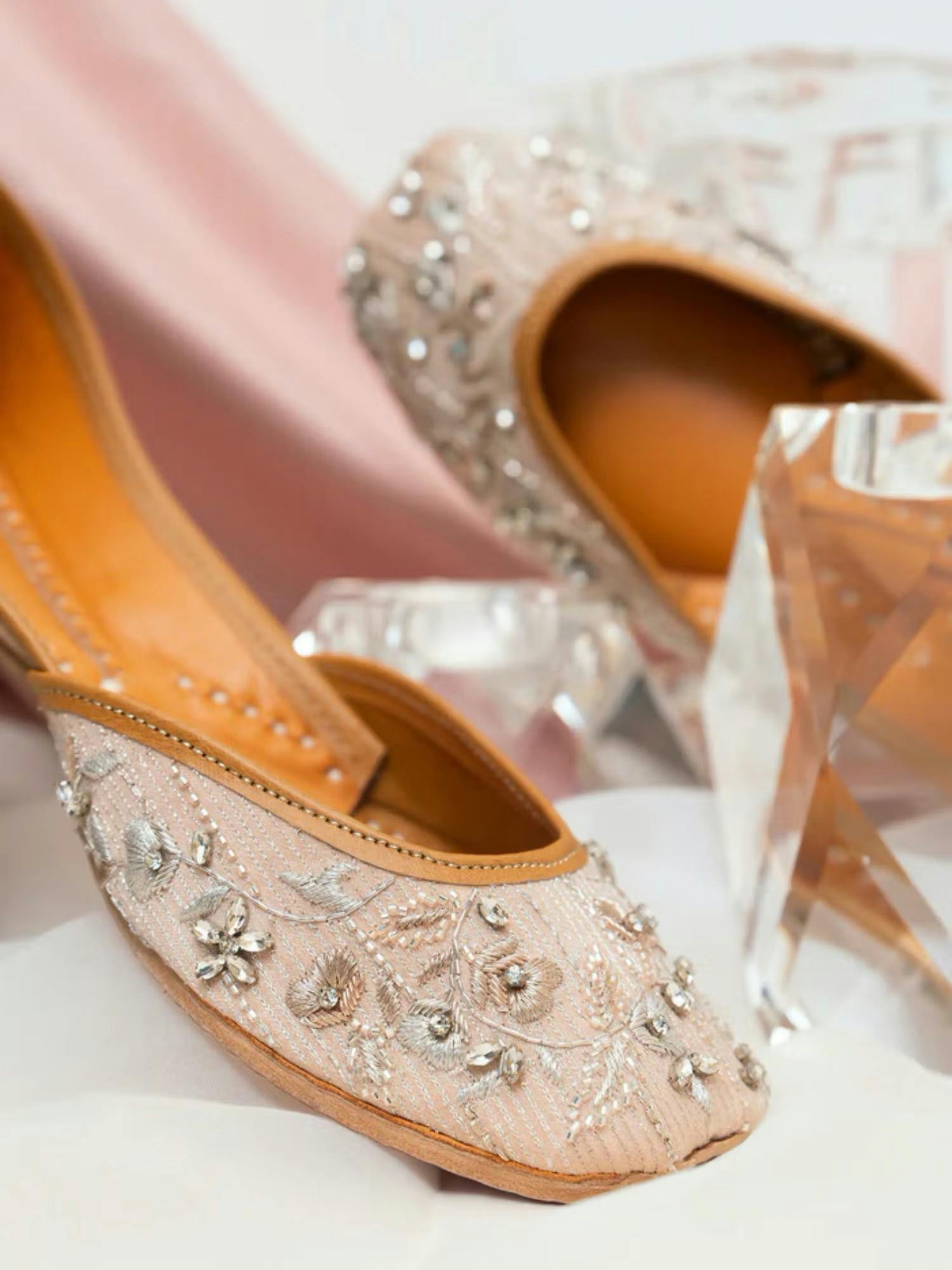 Aurora Dainty Rose Gold Juttis