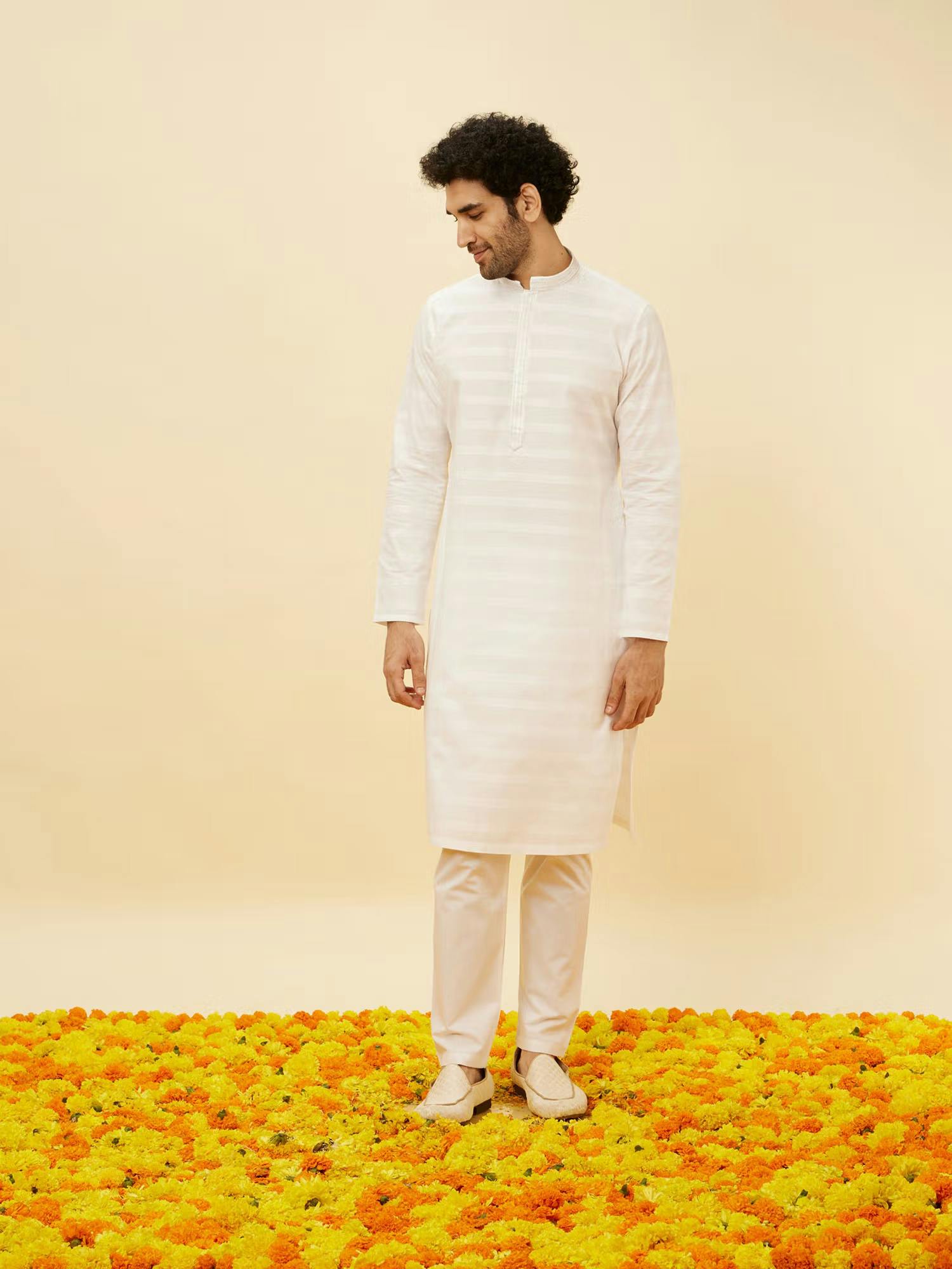 Manyavar Mens White Cotton Kurta Pyjama (Set of 2)