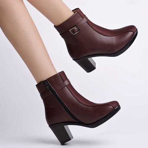 Shoetopia Smart Casual Brown Boots for Women